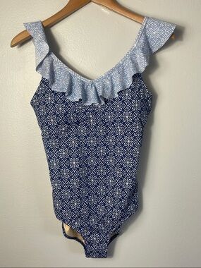 Cabana Life‎ One Piece Flutter Sleeve Swimsuit Size Medium